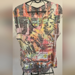 Color faded v-neck t-shirt‎